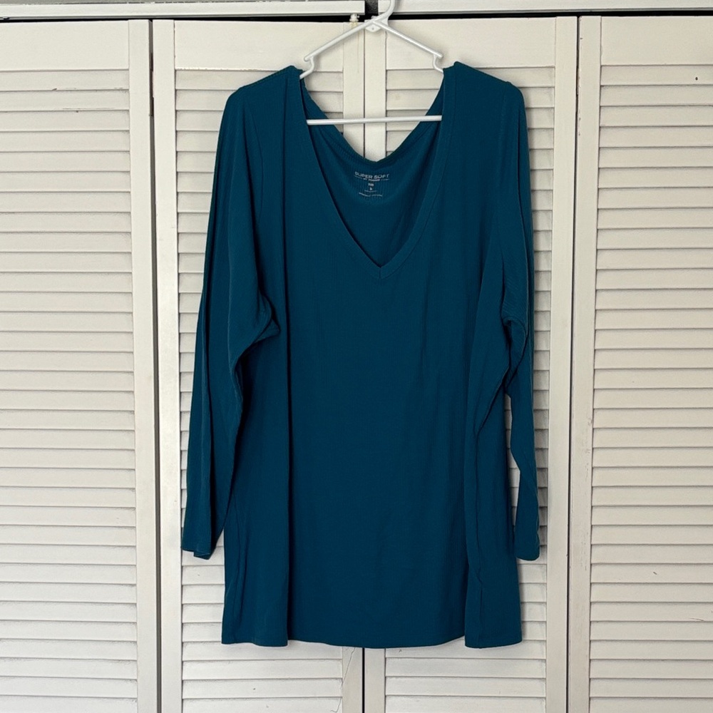 Torrid Deep Teal Long Sleeve V-Neck Top